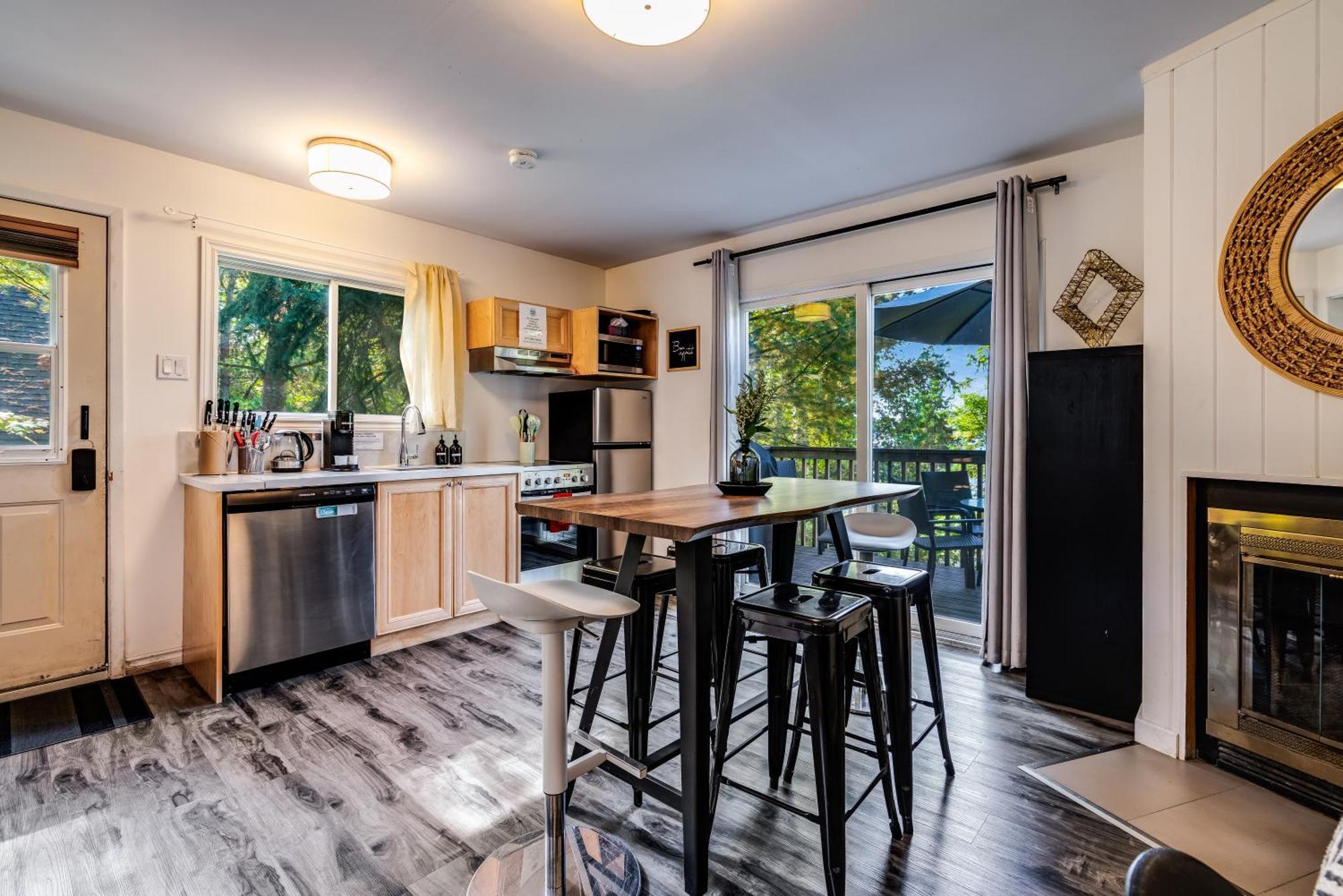 Muskoka Waterfront Retreat Villa Dwight Ngoại thất bức ảnh