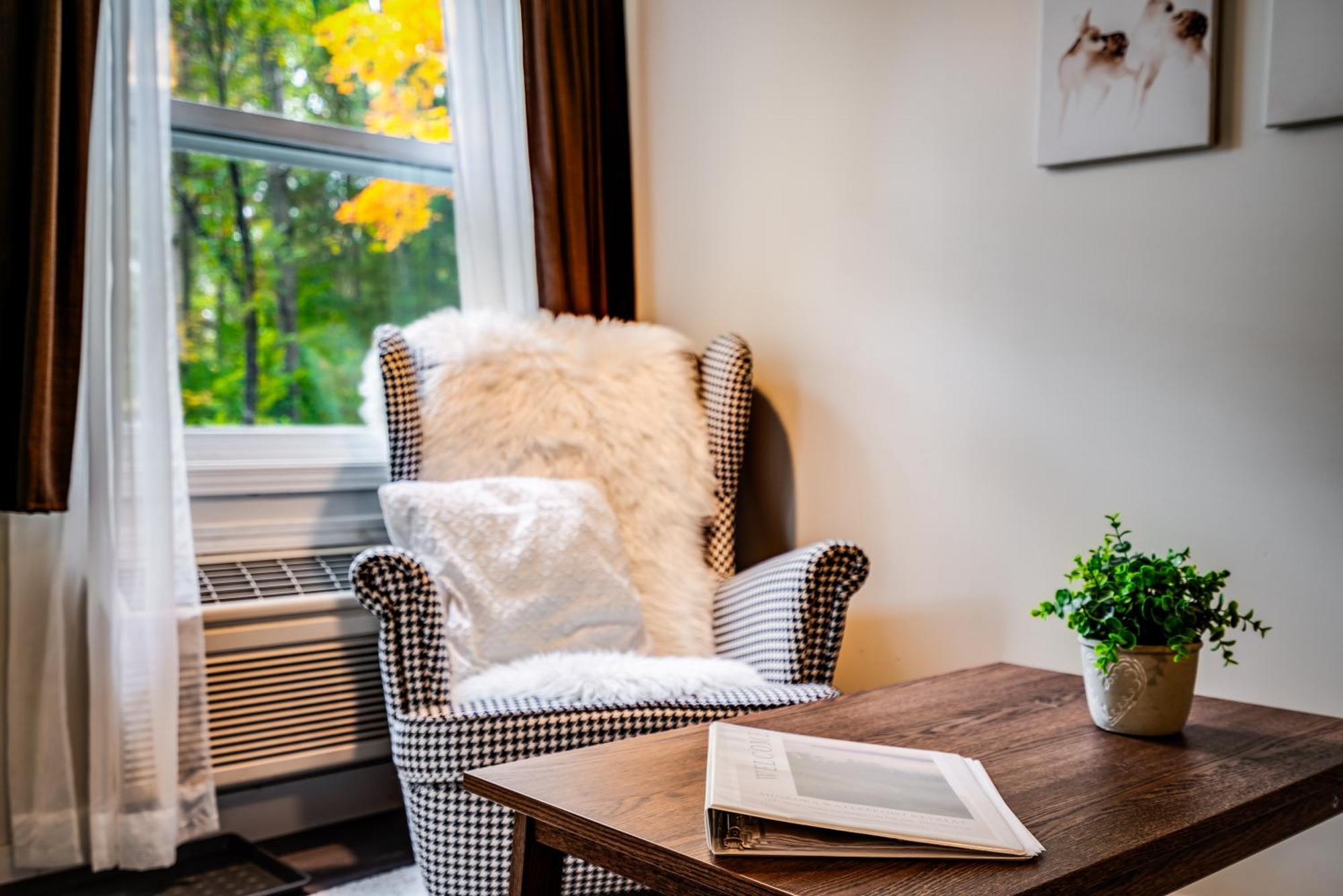 Muskoka Waterfront Retreat Villa Dwight Ngoại thất bức ảnh