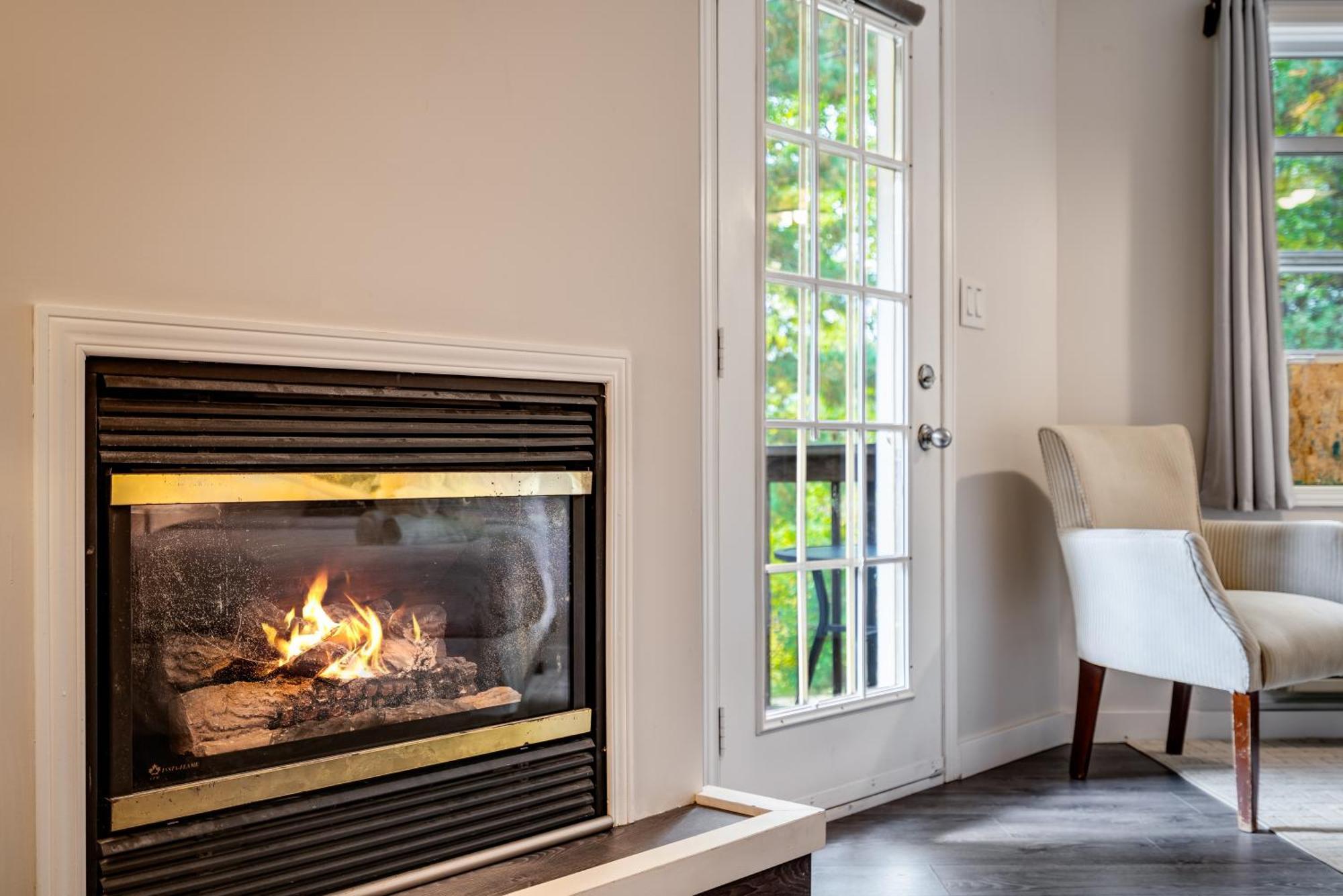 Muskoka Waterfront Retreat Villa Dwight Ngoại thất bức ảnh